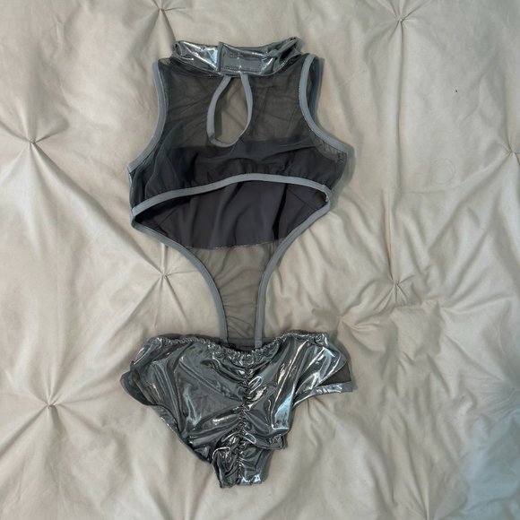 NWT Custom Dance Costume in Silver, size Medium - Picture 2 of 7